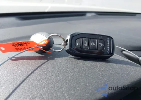 2016 Nissan Rogue Sv z USA, uszkodzony, nr VIN JN8AT2MV8GW135266